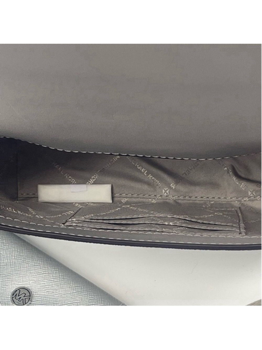 Michael Kors Vincent Crossbody MK Signature Logo + Card Case Silver/White - Picture 8 of 12